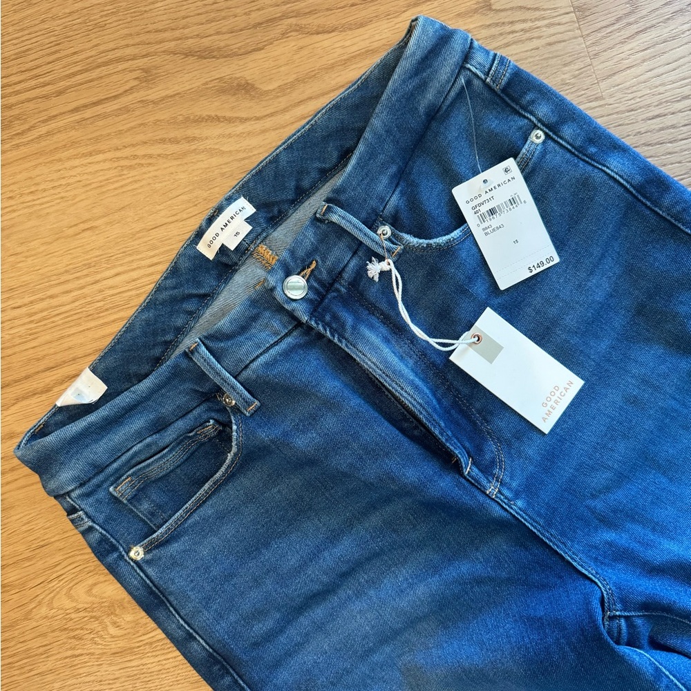 Good American Flare Jeans - Picture 4 of 5